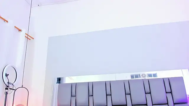 Emily Gil1 online show from February 8, 7:38 pm