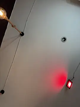 Snapshot of Ema_azel chatting on October 28, 1:25 pm Ema azel online show from October 28, 1:25 pm