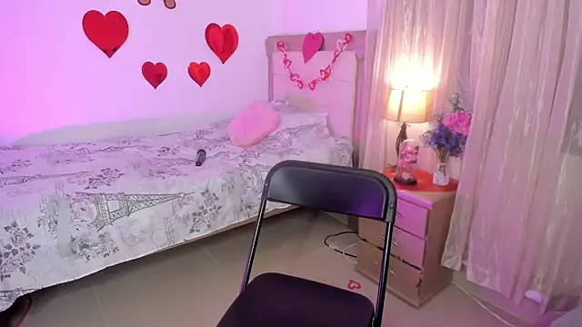 vale kross online show from February 14, 2:02 pm