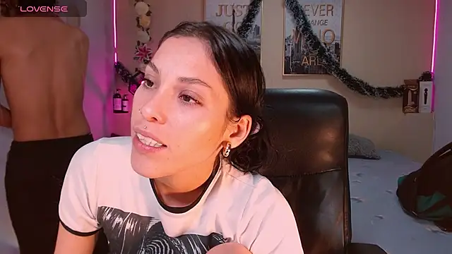 Snapshot of KokoAndRin chatting on December 24, 7:11 pm KokoAndRin online show from December 24, 7:11 pm