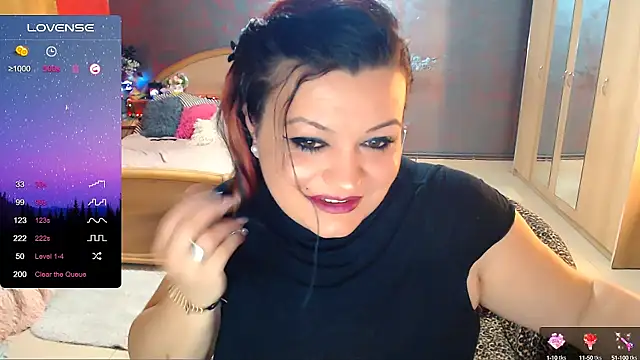 Snapshot of Ariellefoxy chatting on December 2, 6:09 am Ariellefoxy online show from December 2, 6:09 am