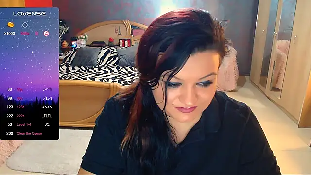 Snapshot of Ariellefoxy chatting on December 16, 7:04 am Ariellefoxy online show from December 16, 7:04 am