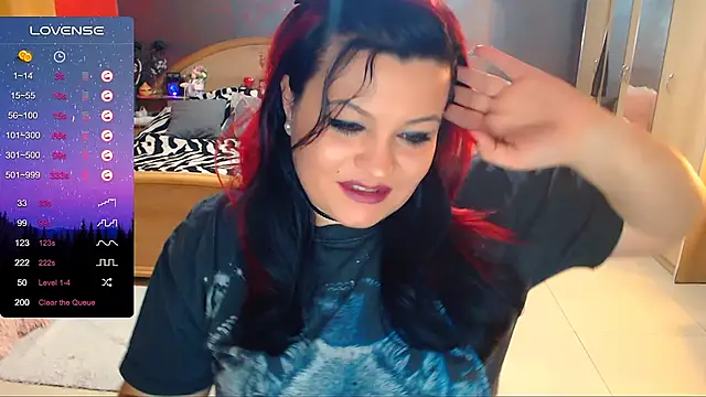 Snapshot of Ariellefoxy chatting on December 23, 10:12 pm Ariellefoxy online show from December 23, 10:12 pm