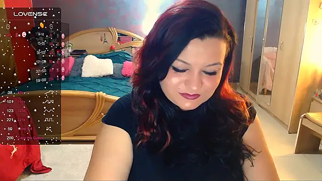 Snapshot of Ariellefoxy chatting on February 1, 9:40 pm Ariellefoxy online show from February 1, 9:40 pm