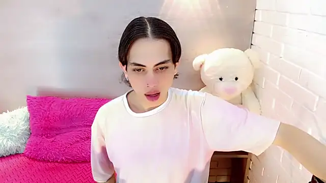 Daniela Pink  online show from September 29, 8:13 pm