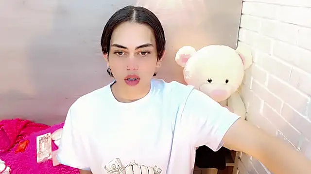 Daniela Pink  online show from November 5, 7:36 pm