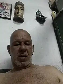 Snapshot of FabiQuilmes chatting on March 7, 12:37 am FabiQuilmes online show from March 7, 12:37 am