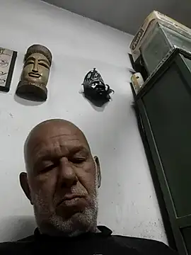 Snapshot of FabiQuilmes chatting on March 15, 1:30 am FabiQuilmes online show from March 15, 1:30 am