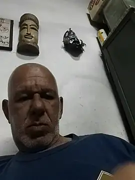 Snapshot of FabiQuilmes chatting on October 4, 12:52 am FabiQuilmes online show from October 4, 12:52 am