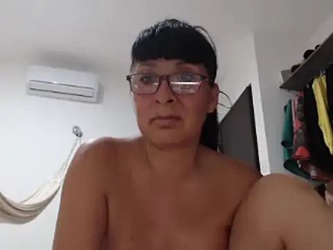 HellenLatin online show from March 21, 2:39 am