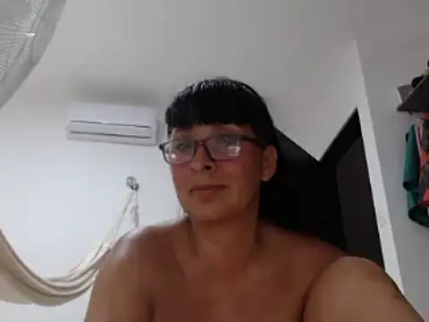 HellenLatin online show from March 23, 2:26 am