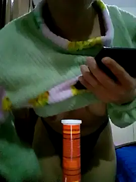 Snapshot of altinya chatting on March 13, 9:05 pm altinya online show from March 13, 9:05 pm