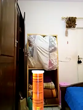 Snapshot of altinya chatting on March 15, 11:19 am altinya online show from March 15, 11:19 am