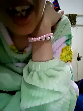 Snapshot of altinya chatting on March 16, 12:34 am altinya online show from March 16, 12:34 am