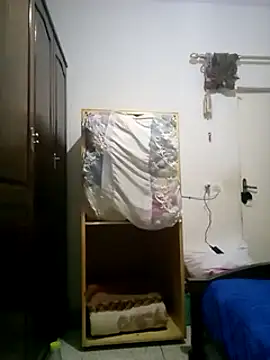 Snapshot of altinya chatting on March 21, 2:28 am altinya online show from March 21, 2:28 am