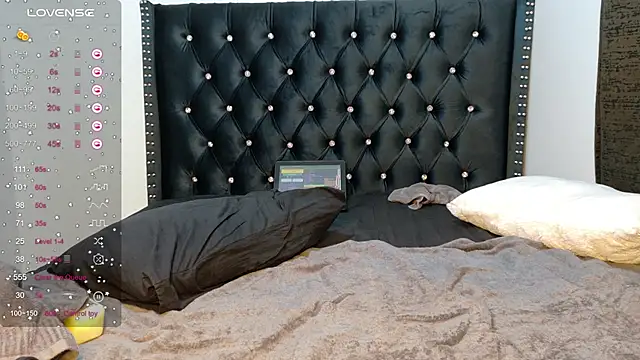 Snapshot of online_bestie chatting on January 13, 12:09 am online bestie online show from January 13, 12:09 am