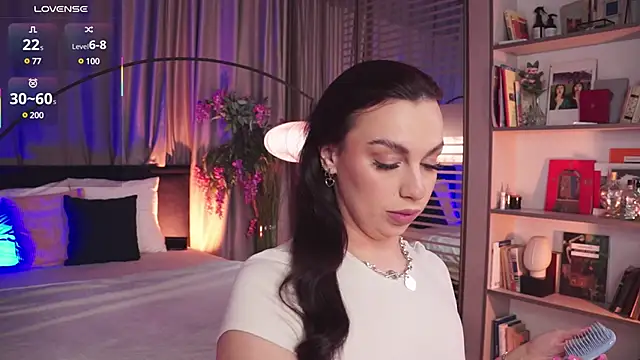 LunaNight online show from February 3, 8:35 pm