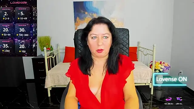 Julia Dean online show from March 5, 1:07 pm