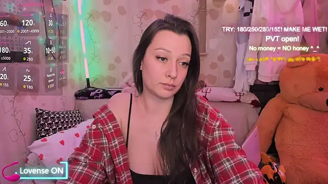 Lilly Black88888 online show from April 13, 6:57 pm
