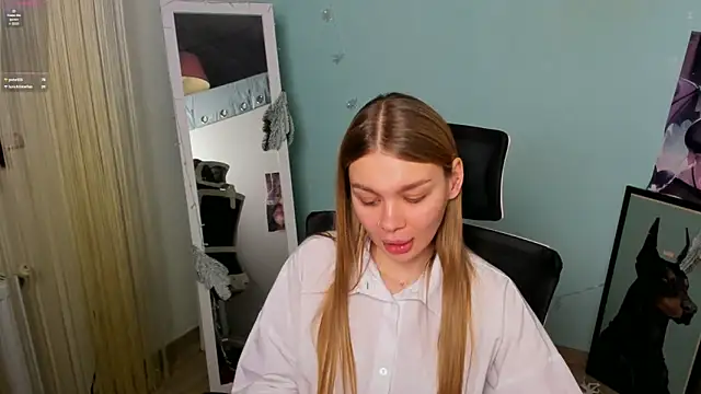 Molly sweetie online show from January 5, 9:59 am