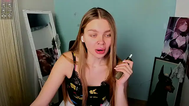 Molly sweetie online show from January 6, 10:02 am