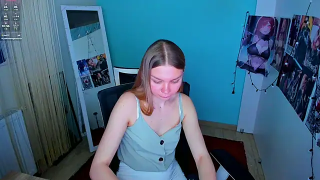 Molly sweetie online show from March 18, 10:03 am