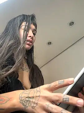 Nikatsu online show from October 12, 12:15 pm