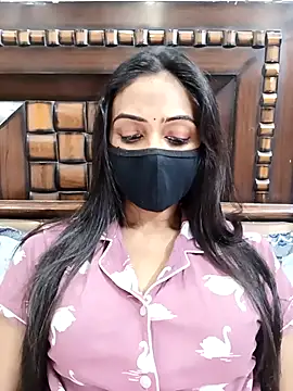 Snapshot of Yours-Bebo chatting on November 8, 9:09 am Yours-Bebo online show from November 8, 9:09 am