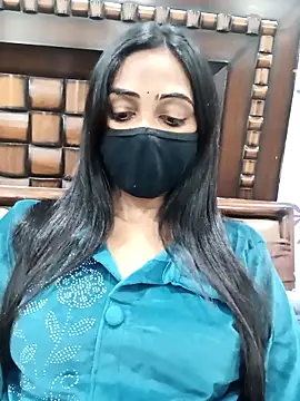 Snapshot of Yours-Bebo chatting on November 23, 7:30 am Yours-Bebo online show from November 23, 7:30 am