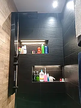 Snapshot of Sweet_bear69 chatting on February 5, 9:50 pm Sweet bear69 online show from February 5, 9:50 pm