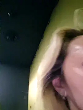 Miss    Mia  online show from February 14, 4:52 pm