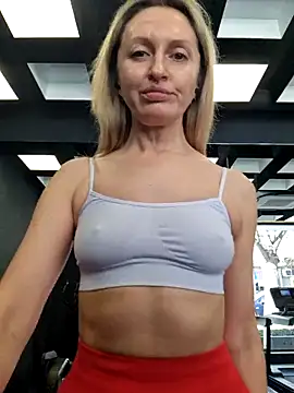 Miss    Mia  online show from March 6, 10:09 am