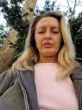 Miss    Mia  online show from March 21, 11:12 am