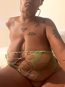 Exotickittykatt online show from September 14, 12:43 am