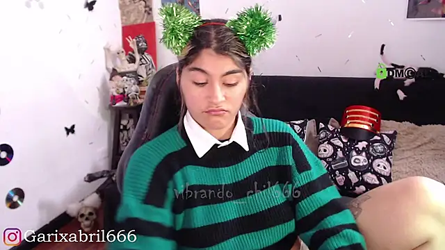 Snapshot of abril666 chatting on December 27, 7:46 pm abril666 online show from December 27, 7:46 pm