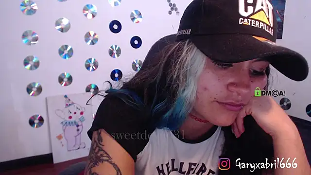 Snapshot of abril666 chatting on March 17, 6:32 pm abril666 online show from March 17, 6:32 pm