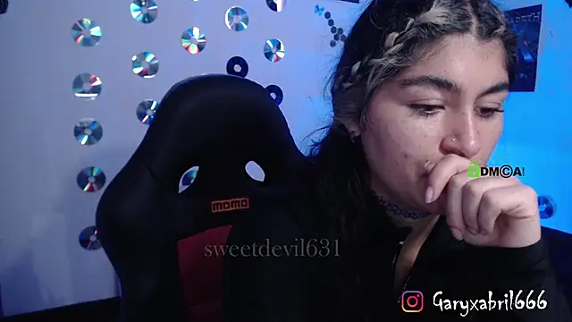 Snapshot of abril666 chatting on March 19, 5:50 pm abril666 online show from March 19, 5:50 pm