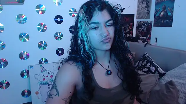 Snapshot of abril666 chatting on October 20, 3:34 pm abril666 online show from October 20, 3:34 pm
