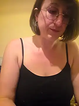 Snapshot of minierose chatting on November 27, 5:26 pm minierose online show from November 27, 5:26 pm