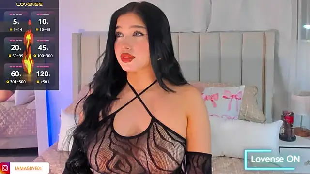 Snapshot of Abbye_blue01 chatting on November 4, 11:59 pm Abbye blue01 online show from November 4, 11:59 pm