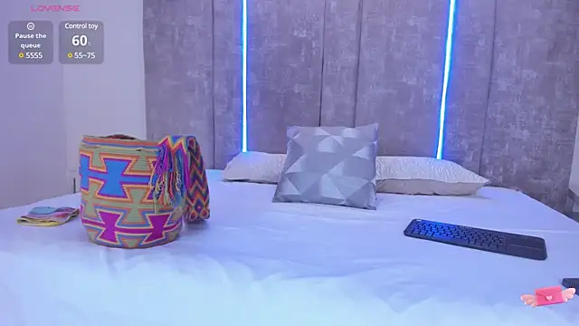 GiselOrtiz online show from March 3, 11:11 am