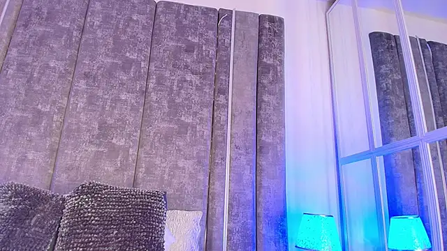 GiselOrtiz online show from March 30, 11:00 am