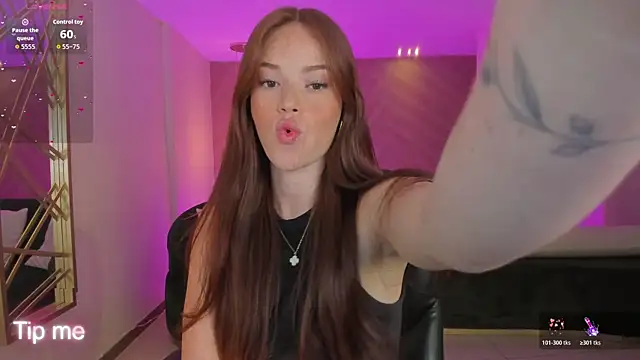 CorinneRusso online show from March 10, 12:43 pm