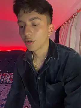 Leonarrrd 01 online show from February 15, 3:20 am