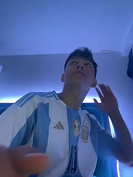 Leonarrrd 01 online show from March 17, 2:08 am