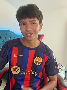 Leonarrrd 01 online show from January 31, 8:51 pm