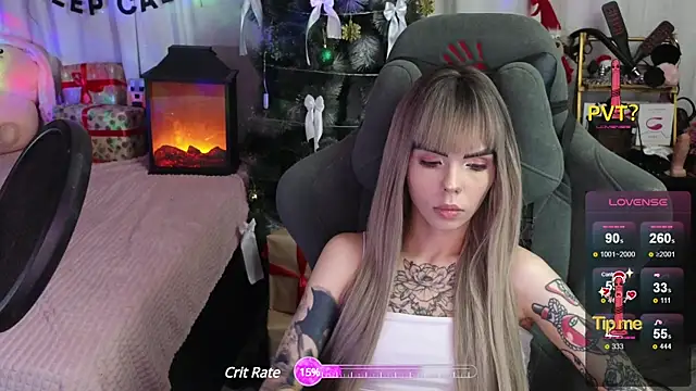 Snapshot of Kerry_Kirk chatting on January 13, 8:04 pm Kerry Kirk online show from January 13, 8:04 pm