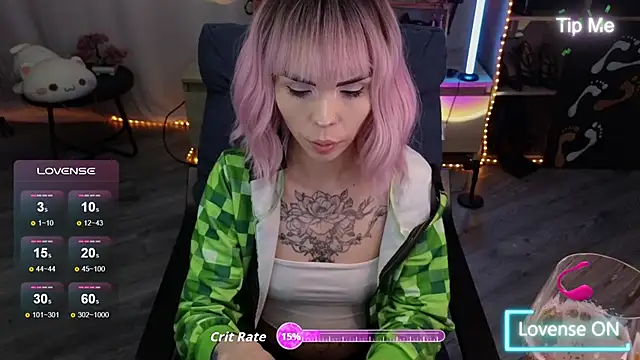 Snapshot of Kerry_Kirk chatting on November 12, 8:19 pm Kerry Kirk online show from November 12, 8:19 pm