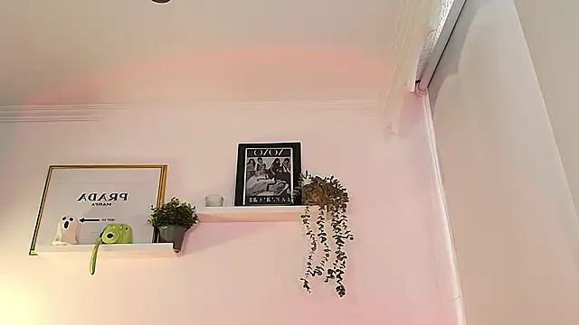 Snapshot of lilyy_evanss chatting on November 9, 8:29 pm lilyy evanss online show from November 9, 8:29 pm