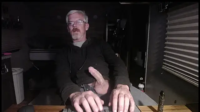 Snapshot of Di9ital069 chatting on November 1, 5:09 am Di9ital069 online show from November 1, 5:09 am